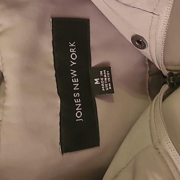 Jacket - Picture 3 of 4